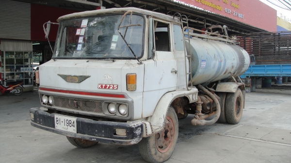 HINO KL300 เครื่อง150แรง รถน้ำ 9000 ลิตร สภาพดี