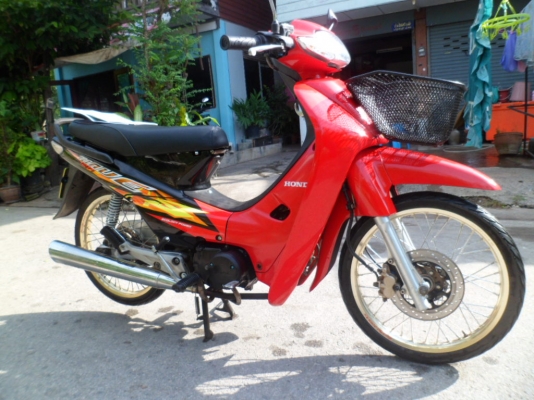 ขายเวฟ 100ปี46(ลงล้ออย่างเดียว)เครื่องไม่เคยแกะ