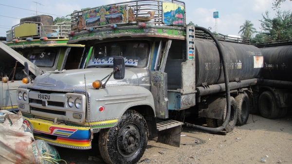 ISUZU หน้ายาว เครื่อง145แรง รถพายโค้สยางมะตอย สภาพดี