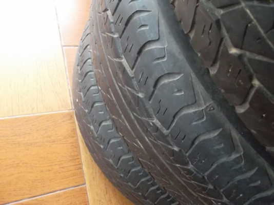 ยาง 255/70 ขอบ 16 มี 3เส้น