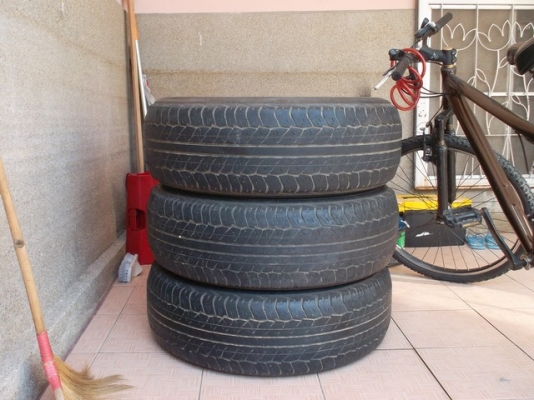 ยาง 255/70 ขอบ 16 มี 3เส้น