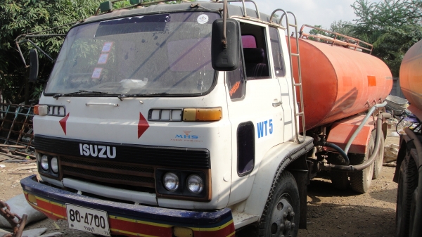 ISUZU JCM เครื่อง165แรง รถน้ำ 12000 ลิตร สภาพดี