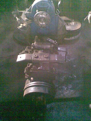 ขายเกียร์ อีซูซุ NPR รุ่น 4HF1 สำหรับใส่รถโม่ปูน