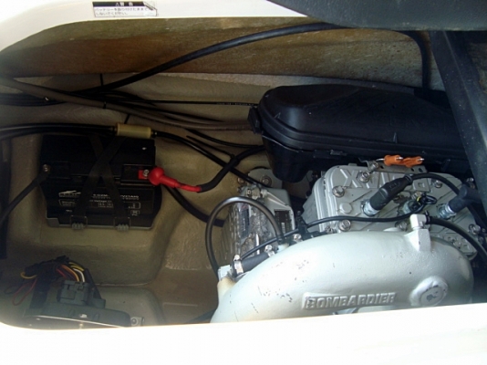 ขายเืรือ เจ๊ตสกี เเบบนั่งรุ่น GTI 720 ถอยหลังได้