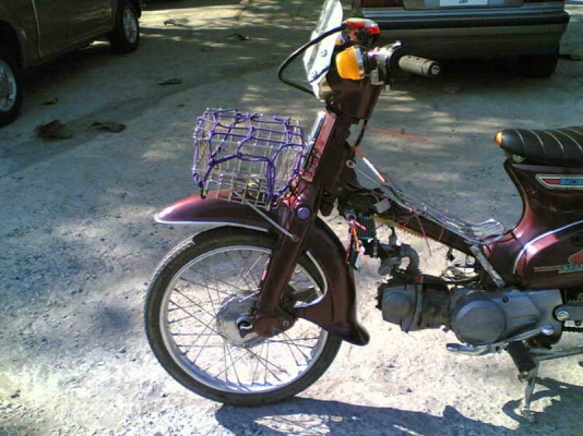 ขาย C70ka เครื่องดรีม เล่มทะเบียนเครื่องสีเดิมๆอะไหร่เดิมมีตะแกรงหน้าหลังให้เครื่องสมบูรณ์มาก ขาย 14500 บาท