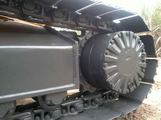 ขายโคมัสซุ 200-5 ไฟฟ้าครบ เอกสารอินวอยซ์ ราคา 1,250,000บาท เจ้าของขายเองราคาต่อรองได้