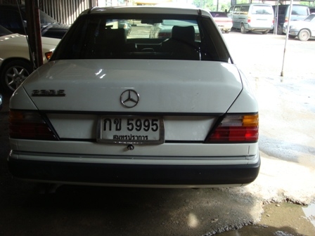 ขาย benz 230E สีขาว