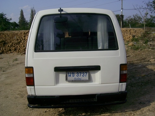 ขายรถตู้ ดีๆ ถูกๆ พร้อมใช้งานครับ ขายรถตู้ ดีๆ ถูกๆ พร้อมใช้งานครับ