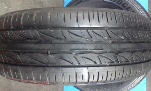 ขายยาง205 65 15 BRIDGESTONE AR 10 ปี11 เส้นละ900