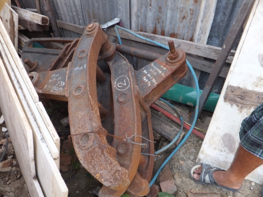 หัวคีบเหล็ก สภาพดี เก่าเก็บไม่ใด้ใช้ ขายถูก หัวคีบเหล็ก สภาพดี เก่าเก็บไม่ใด้ใช้ ขายถูก