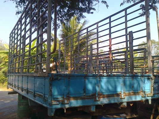 isuzu NPR 115 กระบะคาร์โก้ ยาว 5 เมตร