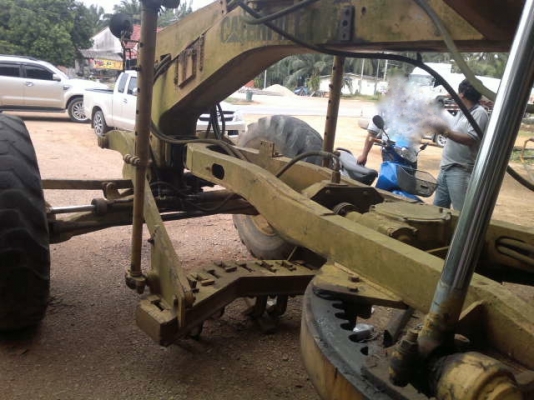 รถเกรด  CAT 12H    สนใจติดต่อ 081 - 6079515