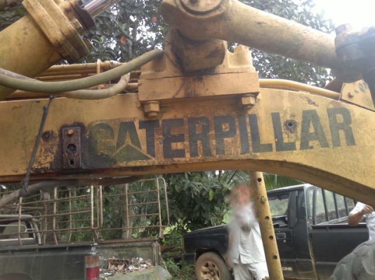 รถเกรด  CAT 12H    สนใจติดต่อ 081 - 6079515