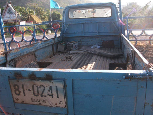 โตโยต้า 4 ล้อกลาง เครื่องอิซุซุฝาดำ มีทะเบียนพร้อมโอน