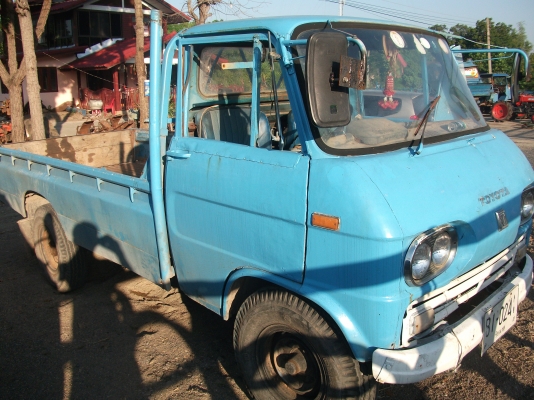 โตโยต้า 4 ล้อกลาง เครื่องอิซุซุฝาดำ มีทะเบียนพร้อมโอน