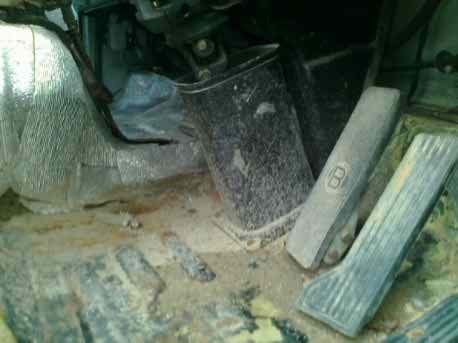 รถฮีโน่ 6 ล้อดั๊ม KM779    167 แรงม้า   สนใจติดต่อ 081 - 6079515