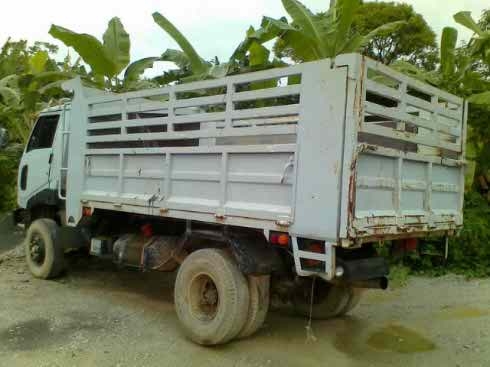 รถฮีโน่ 6 ล้อดั๊ม KM779    167 แรงม้า   สนใจติดต่อ 081 - 6079515