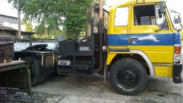 Hino หัวลาก ปี 40 เครื่อง FP609B E300 EF550  พร้อมวิ่่งได้เลย