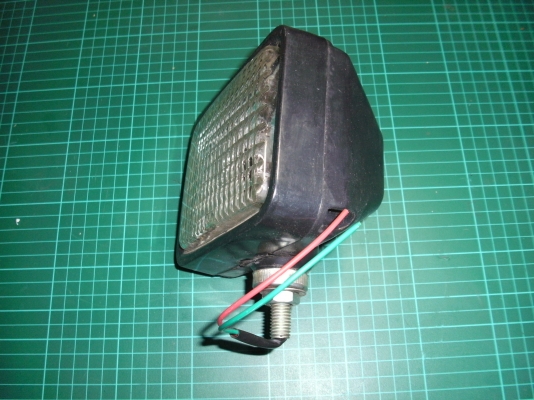 HITACHI ไฟสปอต์ไลน์หน้าเลน์แก้ว 24V