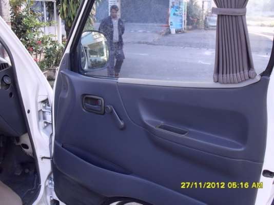 ขายแล้วครับผมรถตู้หัวจรวดหลังคาสูง TOYOTA COMMUTER 3.0 D ปี 2000 สีขาวสวยๆ ครับ ขายแล้วครับผมรถตู้หัวจรวดหลังคาสูง TOYOTA COMMUTER 3.0 D ปี 2000 สีขาวสวยๆ ครับ