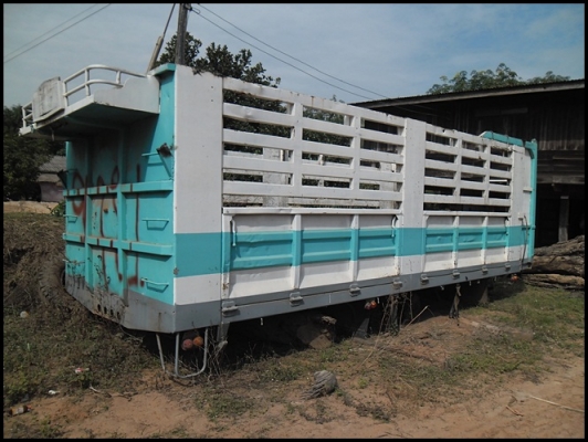 กระบะสิบล้อ สภาพสวยๆ พร้อมใช้งาน