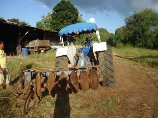 รายละเอียด ายละเอียด ขายรถไถFord 5000เครื่อง T5 พร้อมใบมีดดันหน้า ผาน7 ขายรถไถนา F0RB 5000 สนใจติดต่อ ชัยยา สตึก โทร 081-9972972 089-8451778 รายละเอียด ายละเอียด ขายรถไถFord 5000เครื่อง T5 พร้อมใบมีดดันหน้า ผาน7 ขายรถไถนา F0RB 5000 สนใจติดต่อ ชัยยา สตึก โทร 081-9972972 089-8451778