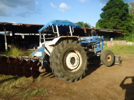 รายละเอียด ายละเอียด ขายรถไถFord 5000เครื่อง T5 พร้อมใบมีดดันหน้า ผาน7 ขายรถไถนา F0RB 5000 สนใจติดต่อ ชัยยา สตึก โทร 081-9972972 089-8451778 รายละเอียด ายละเอียด ขายรถไถFord 5000เครื่อง T5 พร้อมใบมีดดันหน้า ผาน7 ขายรถไถนา F0RB 5000 สนใจติดต่อ ชัยยา สตึก โทร 081-9972972 089-8451778