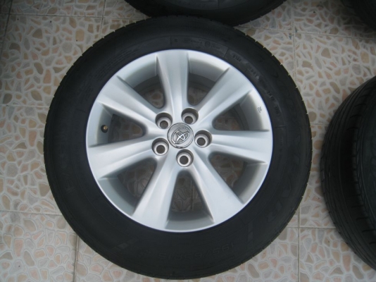 ขายล้อแม็กเดิม toyota altis 15"x6"  5/100 et33+ยางปี11 (081-3747940)