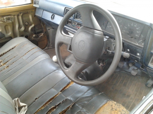 ขาย กระบะตอนเดียว TOYOTA ฮีโร่ 2.5 ไมล์2หลุม แท้ ปี31 เครื่อง2L แน่นจัด ไม่เยิ้ม ไม่หลวม เกียร์ดีเข้าง่ายไม่มีหลุด ช่วงล่างดีมาก ไม่ส่ายไม่หอน คัสซีสวยจัด ไม่ผุ ไม่โก่ง ไม่ดาม  ภายในดี คอนโซลครบ เบาะมีขาด แผงประตูต้องใส่ พื้นเก๋งไม่ผุ กระบะไม่ผุ ***ขายแล้