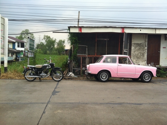 ขาย toyota 700 เครื่อ่งเดิม 0848809220 ขับไกลๆได้ ทะเบียนแท้โอน สวยๆ ขายถูกๆ poohรังสิต 0848809220