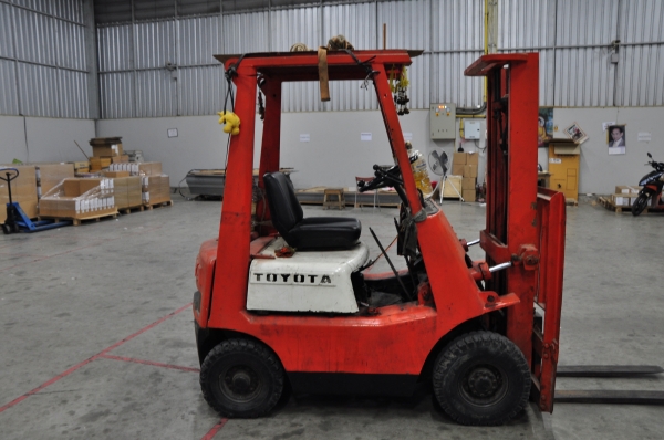 รถโฟร์คลิฟท์ TOYOTA 3FG-15 พร้อมใช้งาน