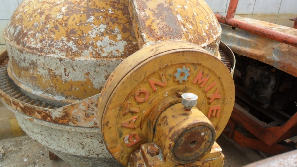 โม่ปูน อย่างหนา โม่ปูน อย่างหนา