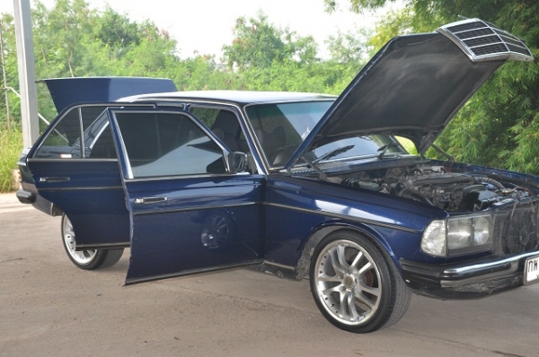 ขาย BENZ W123, 230E วางเครื่อง 2J auto LPG max18" พร้อมใช้งาน