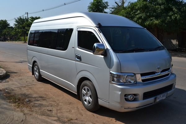 ขายด่วน Toyota Commuter ปี 07