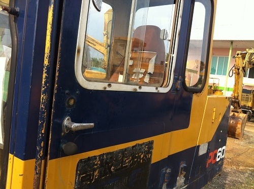 รถแบคโฮ KOMATSU PC60U-1 รถแบคโฮ KOMATSU PC60U-1
