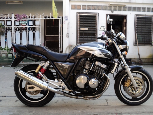 วุฒินนบุรี//ขายCB400sfเครื่องแน่นๆรถประกอบใหม่ๆเครื่องสดไส่ๆท่อสูตรเสียงโครตโหด