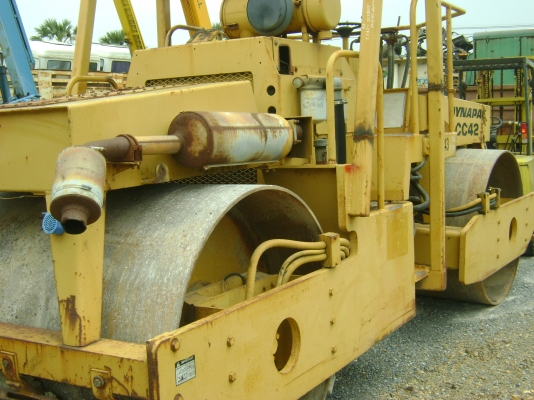 ขายรถบด Dynapac สั่นสะเทือนหน้าหลัง ขับเคลื่อน 2 ล้อ ด่วน!