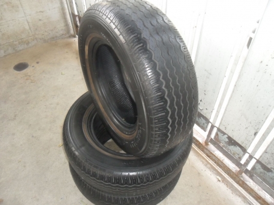 ยาง AVON 235/70R15ปี09
