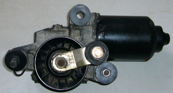 มอเตอร์ปัดน้ำฝน Toyota Hero ขาย 700 บาท