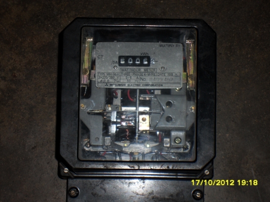 ขาย มิเตอร์ไฟฟ้า MITSUBISHI จัดไป 1700 บาท T.088-875-9838 K.ae