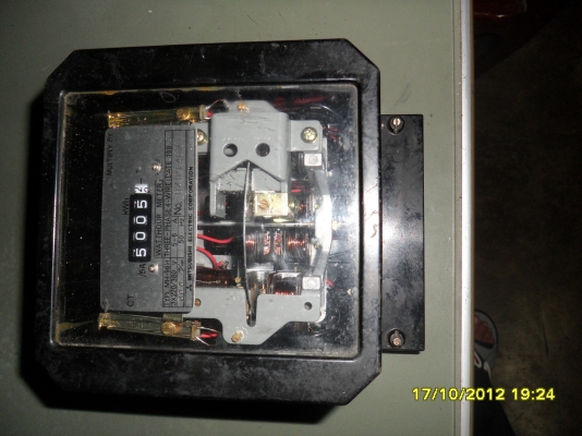 ขาย มิเตอร์ไฟฟ้า MITSUBISHI จัดไป 1700 บาท T.088-875-9838 K.ae