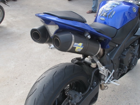 บรีส ไบค์ ช็อป///ขาย YAMAHA R1 ปี2009 ทะเบียนแท้.สมอ สเป็คอเมกา วิ่งน้อย ท่อแต่ง