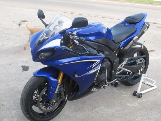 บรีส ไบค์ ช็อป///ขาย YAMAHA R1 ปี2009 ทะเบียนแท้.สมอ สเป็คอเมกา วิ่งน้อย ท่อแต่ง
