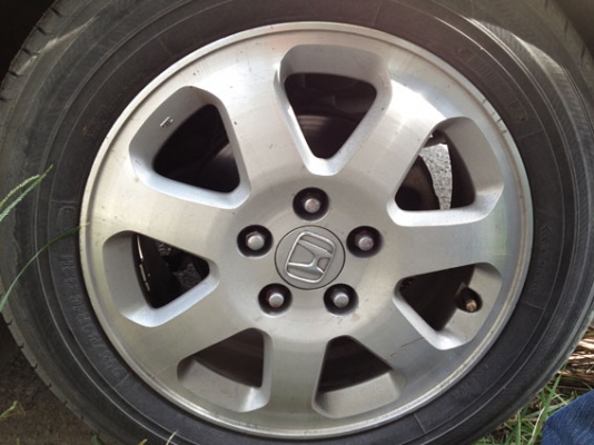 ขายถูกๆล้อแม็กพร้อมยาง accord เครื่อง 30 G7 5รู 114 ขอบ 16 สภาพดีเดิมๆ