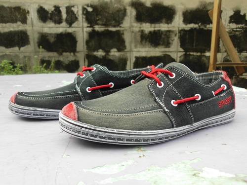 ร้องเท้าใหม่ไว้ไส่ขับรถ399ทุกคู่ ร้องเท้าใหม่ไว้ไส่ขับรถ399ทุกคู่