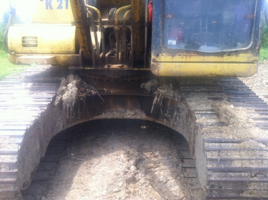 ขายด่วน ตามสภาพพร้อมทำงาน คันที่ 1 Pc 200-6 มีเล่ม เครื่องดี โซ่ดี ระบบไฟฟ้า แอร์มี