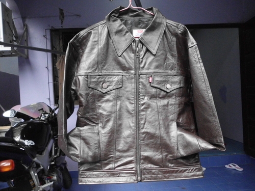 ขายเสื้อหนังแท้ถูกๆๆ750ทุกตัว