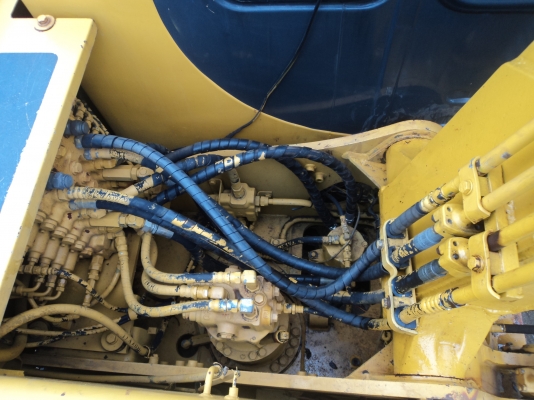 ขายด่วน KOMATSU PC 120-6 อาร์มพิเศษ ใบแทรค 70 สวย เครื่องปั้มดี ไฟฟ้าครบ ใช้งาน 5000 ชม. ขายด่วน KOMATSU PC 120-6 อาร์มพิเศษ ใบแทรค 70 สวย เครื่องปั้มดี ไฟฟ้าครบ ใช้งาน 5000 ชม.