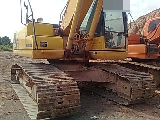 ขายด่วน!! KOMATSU PC200-8 ไมล์ชม.7,428 สภาพสวยค่ะ ขายด่วน!! KOMATSU PC200-8 ไมล์ชม.7,428 สภาพสวยค่ะ