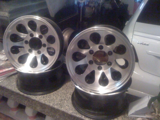 ขายล้อแม็กหยดน้ำขอบ 15